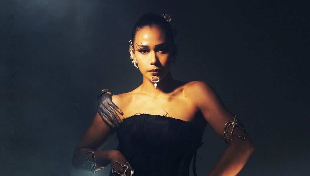 Adinia Wirasti Tulis Ucapan Mengharukan Rayakan Anniversary Pernikahan Pertamanya