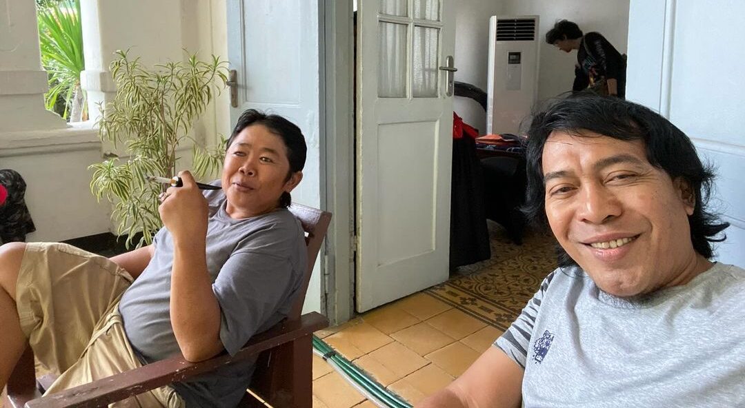 Adul Bantah Isu Kebutaan pada Mata, Suka Pakai Kacamata Karena Ini