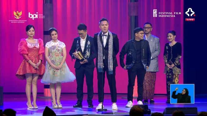 Muhadkly Acho Beri Ucapan Kocak ke Petugas Karcis Bioskop, Agak Laen Dapet Piala Antemas