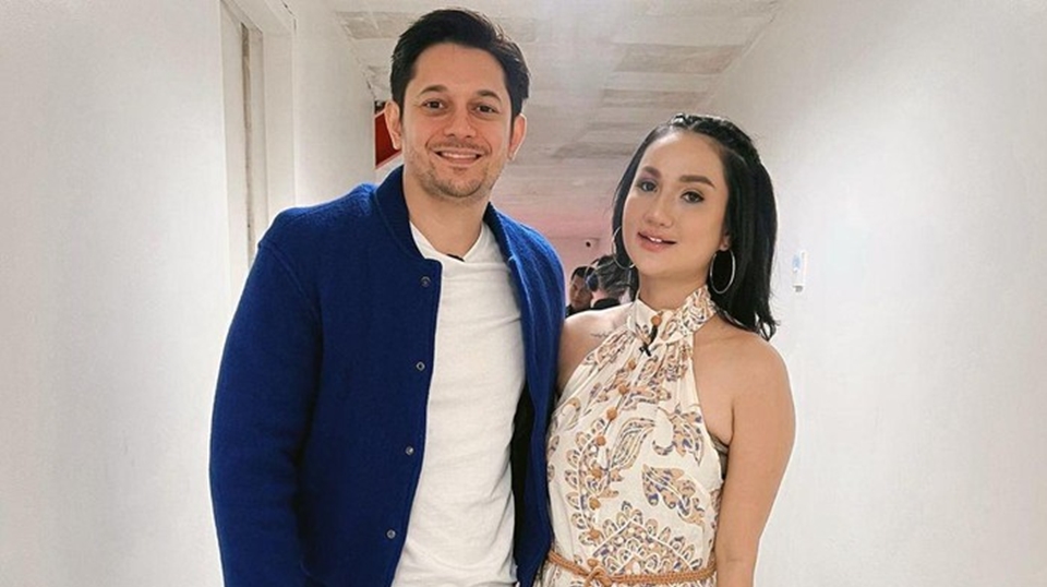 Terungkap Penyebab Utama Perceraian Tengku Dewi dan Andrew Andika