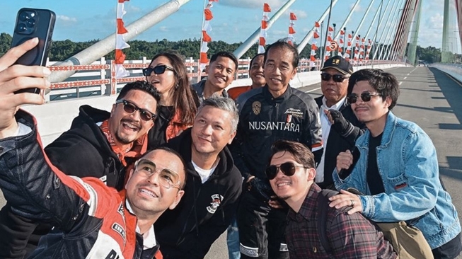 Diajak Presiden Jokowi, Intip 6 Potret Artis Ikut Resmikan Jembatan Pulau Balang IKN