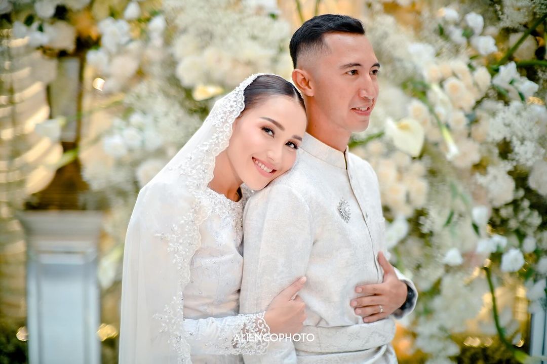 Ayu Ting Ting Diduga Sindir Mantan Tunangan, Bersyukur Dirinya Sadar karena Bakal Diajak Susah?