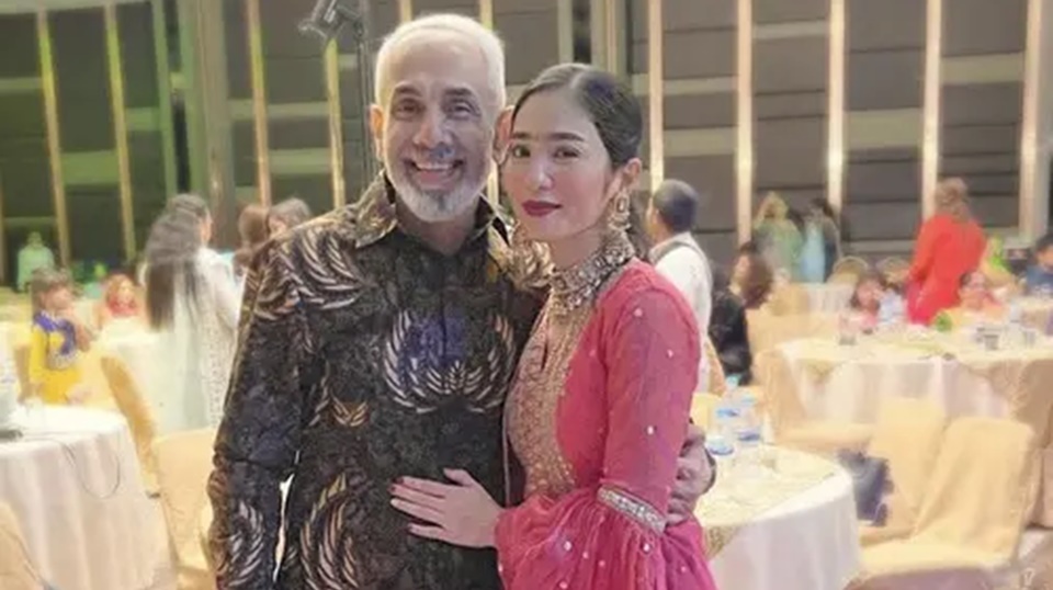 Dihujat Murtad, Bunga Zainal Malah Singgung Orang Sok Agamis yang Jadi Simpanan