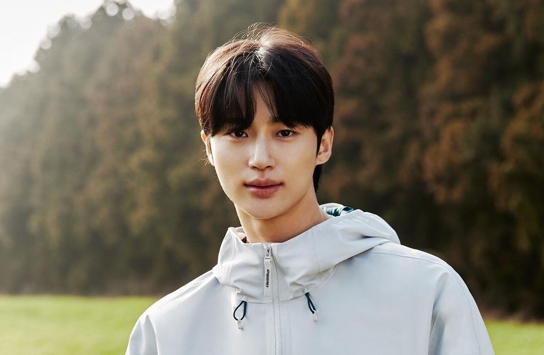 Byun Woo Seok Dikabarkan Pacaran dengan Model Jeon Ji Su