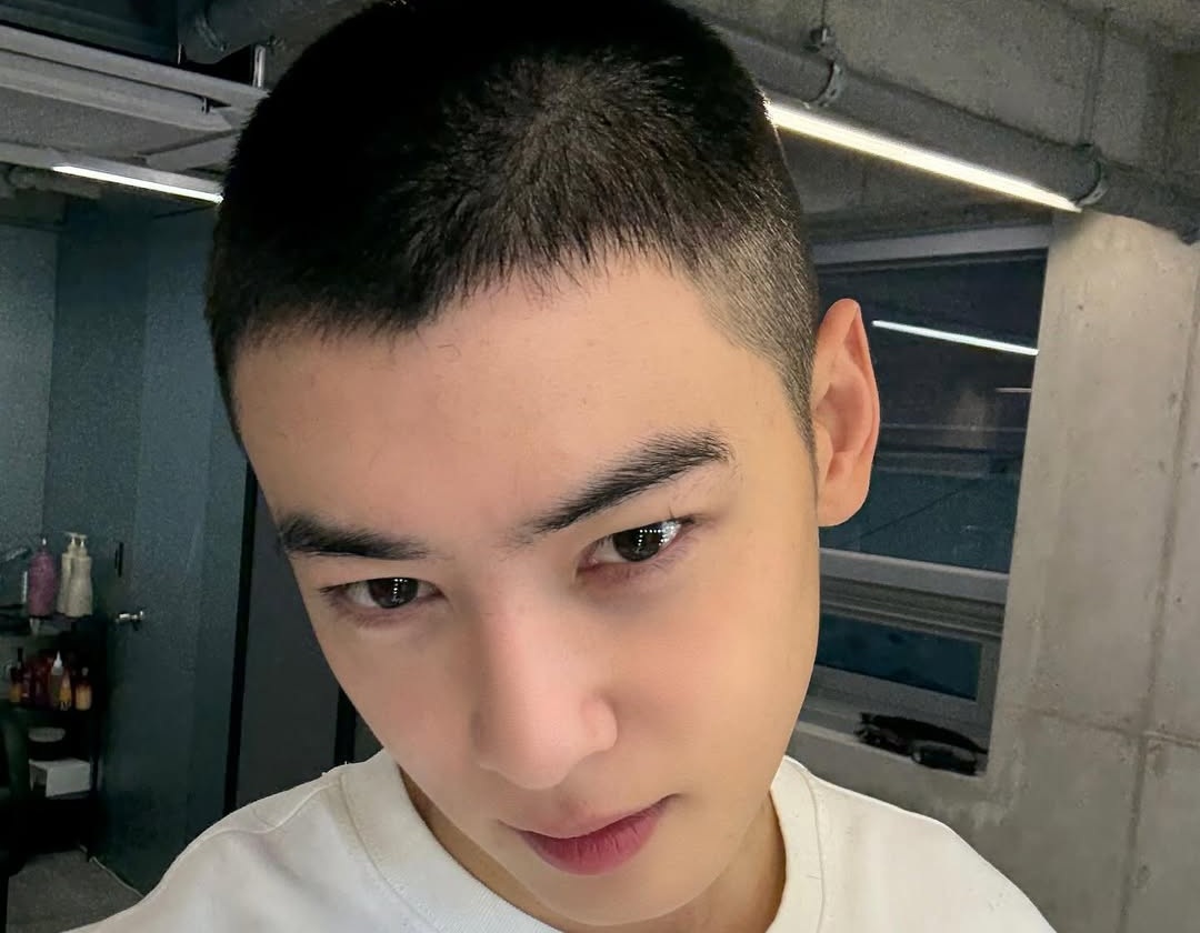 Hiks! Cha Eun Woo Wajib Militer Hari Ini, Foto Plontos Jadi Postingan Terakhir