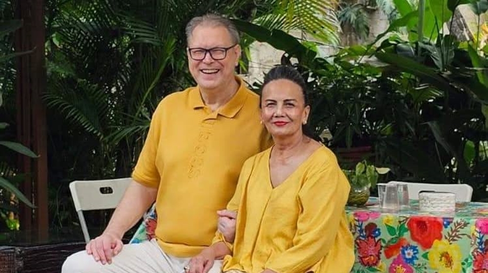 Christine Hakim Bongkar Alasan Menikah Diam-Diam 25 Tahun Lalu