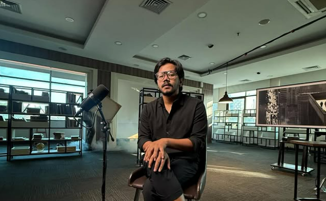 Terima Tuduhan Kerjasama Asing,  Ferry Irwandi Bocorkan Nama Besar di Belakangnya