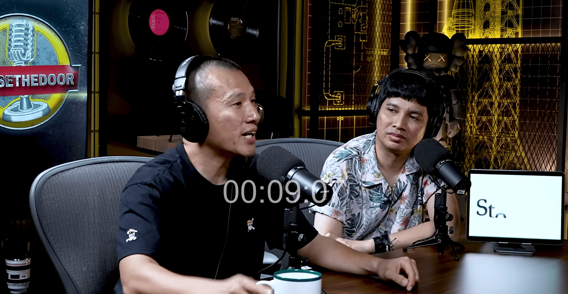 Apa Bedanya Sama Koruptor? Ustaz Felix Siauw Tegas Tolak Pembenaran Aksi Penjarahan DPR