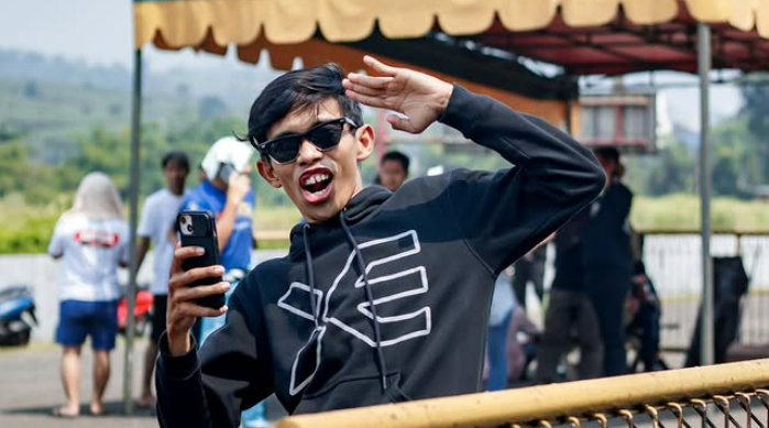 Dede Sunandar Mengaku Telah Pisah Ranjang, Isyaratkan Perpisahan Rumah Tangga
