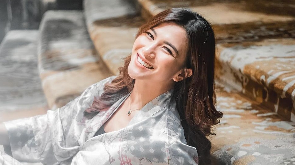 Dita Fakhrana Pernah Dekat dengan Pentolan Grup Band, Diduga Kevin Aprilio