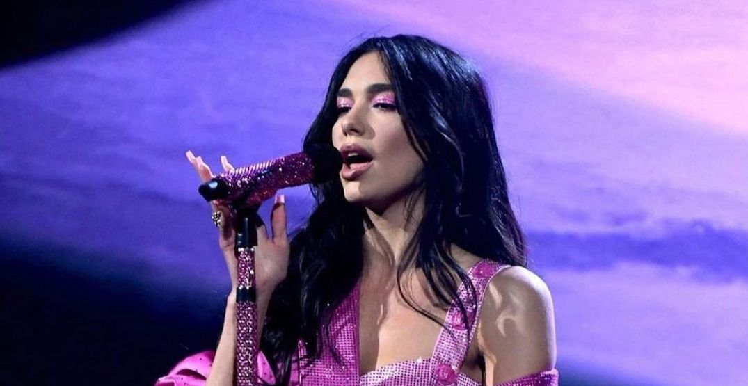 Guncang Toronto Lewat Radical Optimism Tour, Dua Lipa Suguhkan Aksi Panggung Spektakuler!