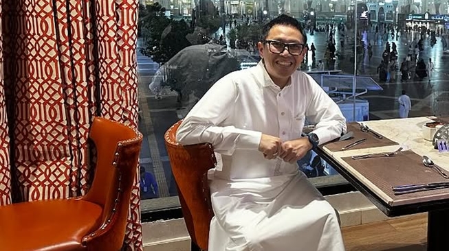 Beredar Foto Eko Patrio saat DPR WFH, Diduga Belanja Barang Palsu di Guangzhou