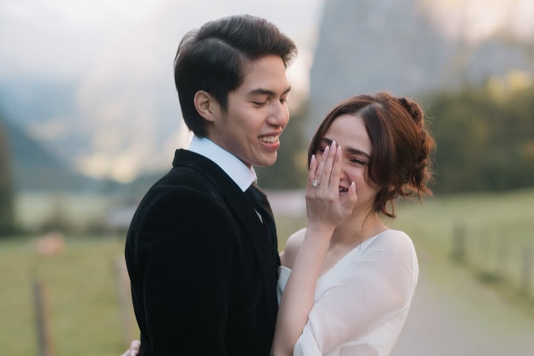 El Rumi Like Postingan Marsha Aruan, Syifa Hadju Lupa Pakai Cincin, Sinyal Putus?