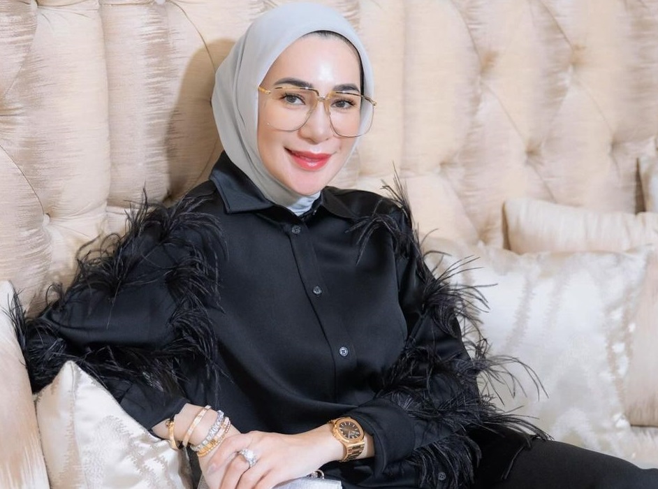 Erin Taulany Santai Tenteng Tas Hermes Rp 848 Juta Meski Digugat Cerai Andre Taulany