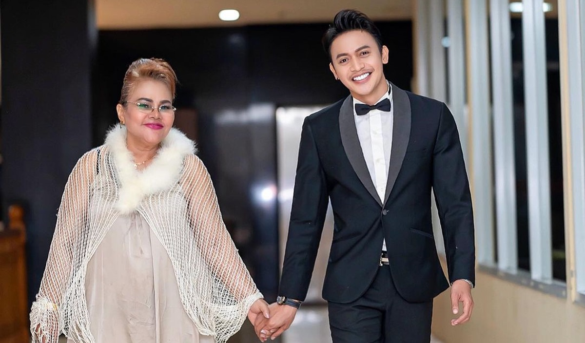 Eva Manurung dan Jordan Ali Makin Mesra, Keluarga Panas