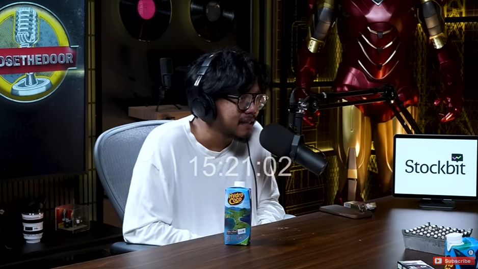 Ferry Irwandi Bakal Pensiun Jika Tom Lembong Beneran Dipenjara