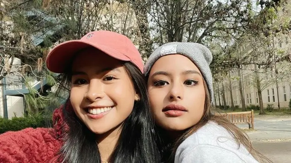 Sibling Goals! 5 Potret Kompak Maudy Ayunda & Amanda Khairunnisa yang Sering Dibanding-bandingkan