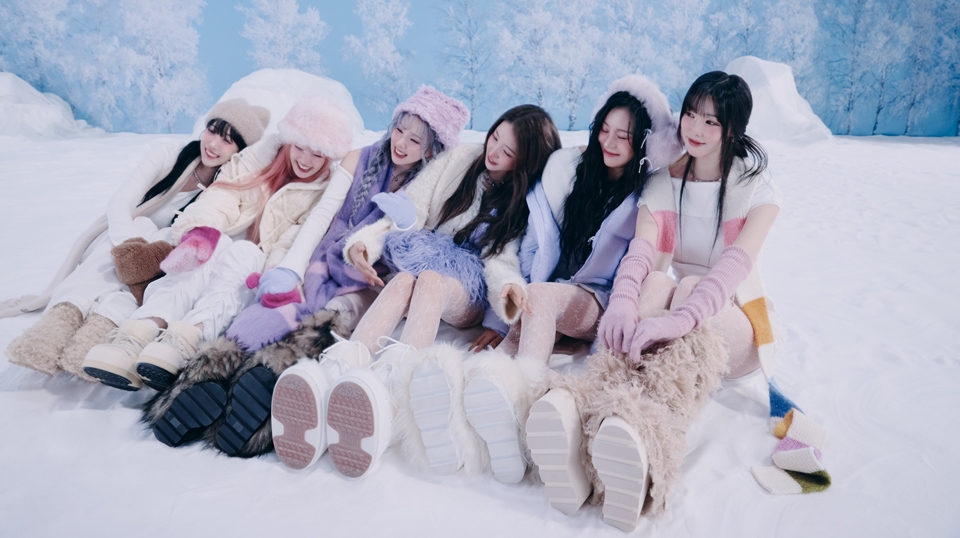 GFRIEND Bangkitkan Nostalgia dengan Bawakan Lagu Baru di GDA 2024