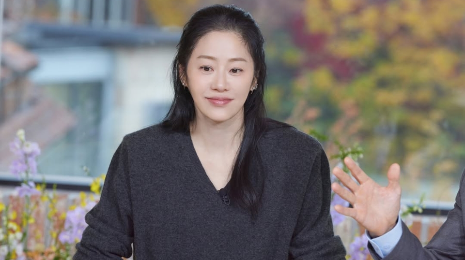 Go Hyun Jung Jalani Operasi di Tengah Produksi Drama Baru