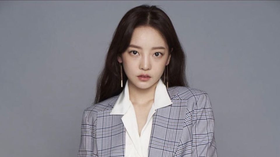 Goo Hara Bujuk Choi Jong Hoon Bocorkan Nama Polisi yang Cover Kejahatan Seungri Dkk