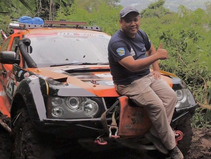 Haji Isam Viral Beli Pesawat Rp1,2 Triliun Pakai Kaus Oblong