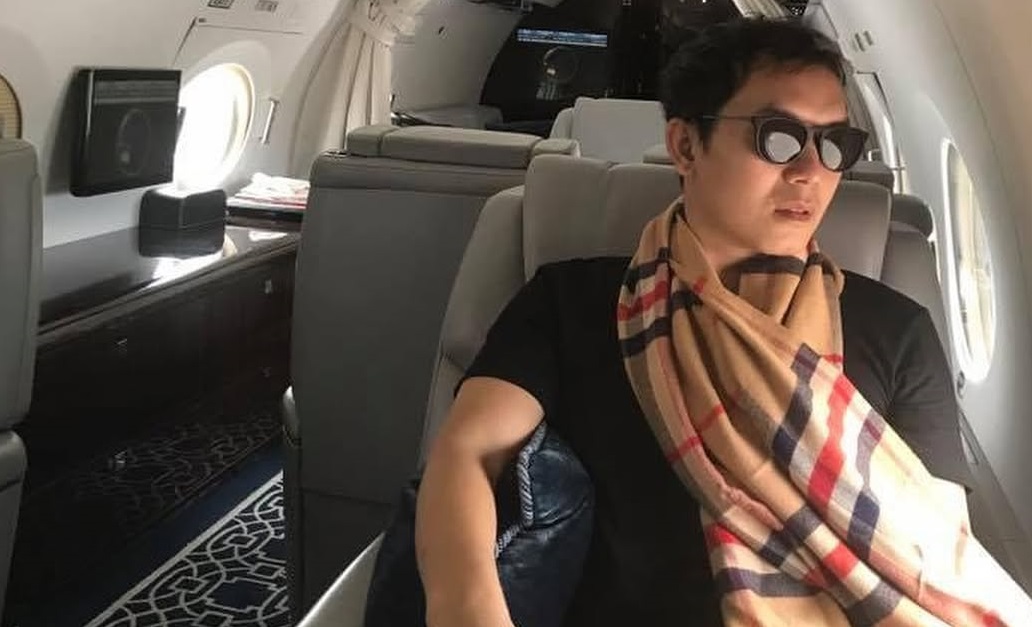 Perancang busana Hengki Kawilarang. [Instagram]