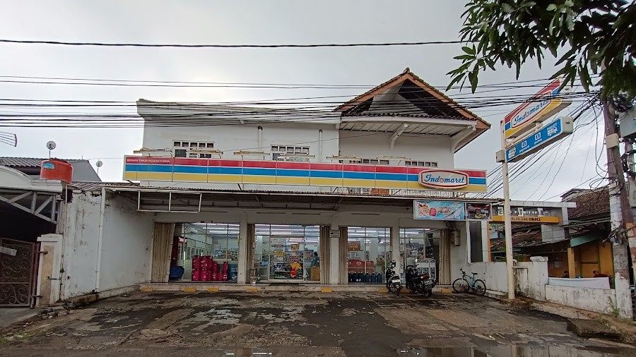 Diskon Gila-gilaan! Cek Katalog Promo Indomaret 9 Oktober 2025, Minyak Goreng & Susu Anjlok Harga!