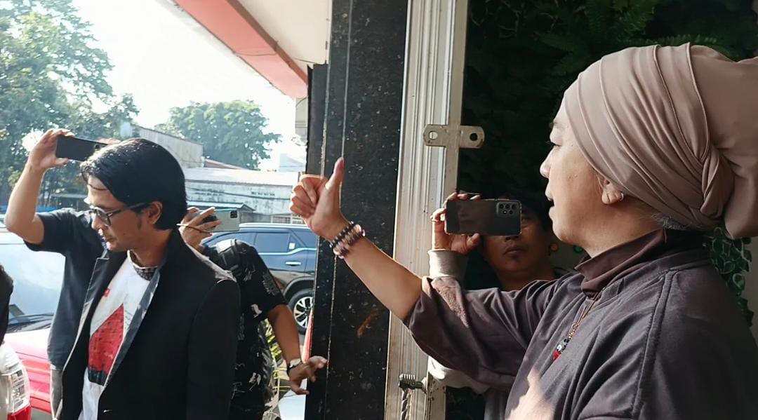 Ibu Kimberly Ryder Meradang! Edward Akbar Hanya Beri Nafkah Anak Rp6 Juta untuk Ngaji dan Makan