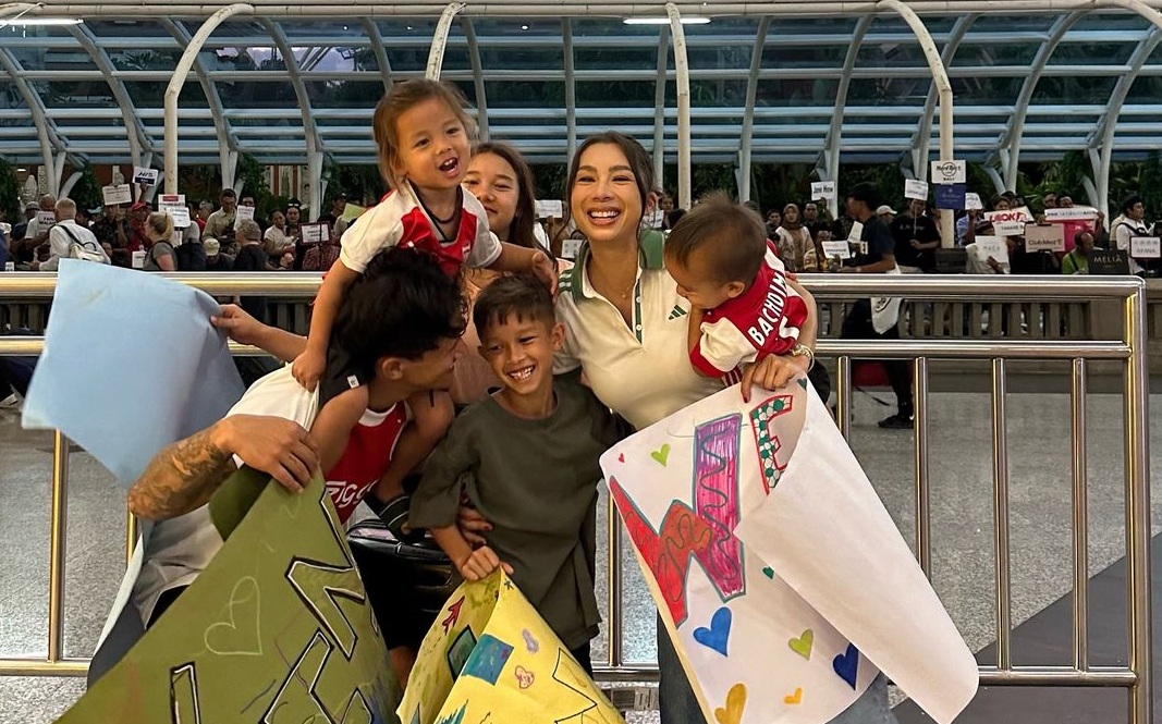 Mandiri Banget, Kenji Anak Jennifer Bachdim Naik Pesawat Sendiri dari Belanda ke Indonesia