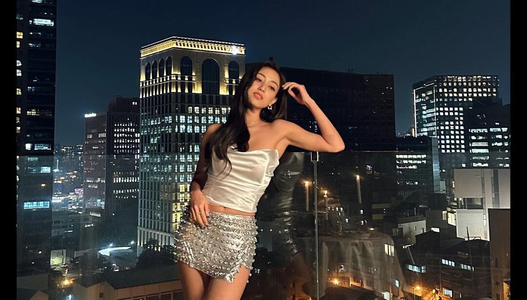 Jihyo TWICE Pamer Tato Kupu Kupu, Nggak Takut Dibully?