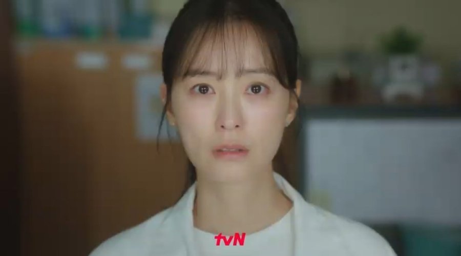 Hiatus 4 Tahun, Jung Yumi Bermain di 'Love on a Single Log Bridge' Bareng Joo Ji Hoon