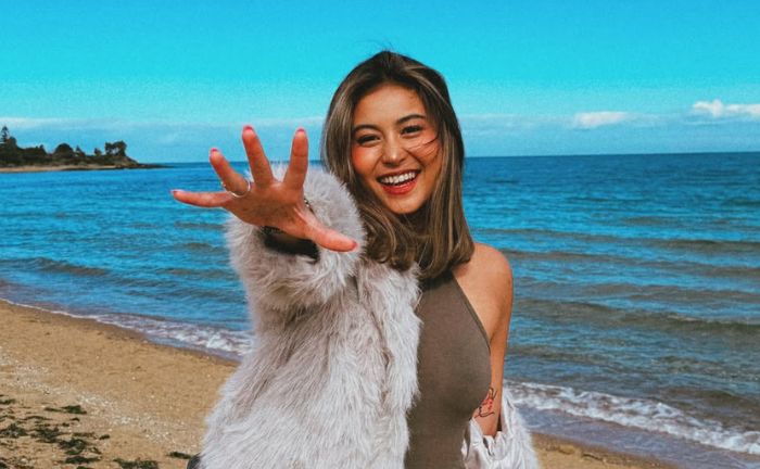 Awkarin ‘Buka Borok’? Video Tabung Whip Pink di Rumah Reza Arap Diselipkan Lewat Link