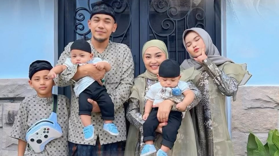 Sesuai Perkataan Nabi Muhammad yang Ini, Mpok Alpa Ingin Surga dengan Taat ke Suami