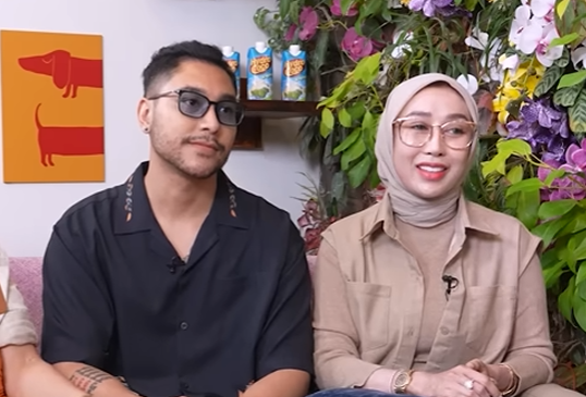 Seberapa Dekat Hubungan Reza Gladys dan Krisjiana Suami Siti Badriah?