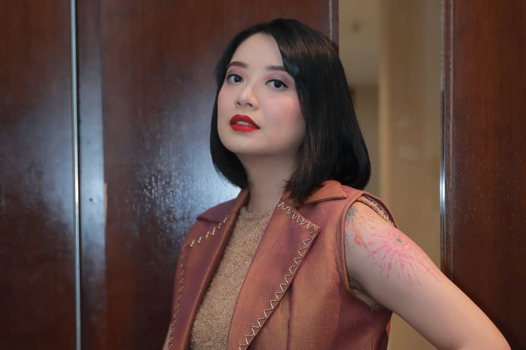 Leony Nggak Ngoyo Nikah Meski Usianya 37 Tahun