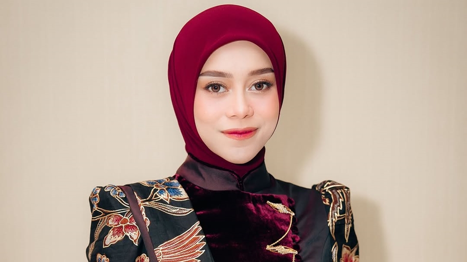 Lesti Kejora Banjir Komentar Pedas Gegara Model Hijab di Foto Maternity
