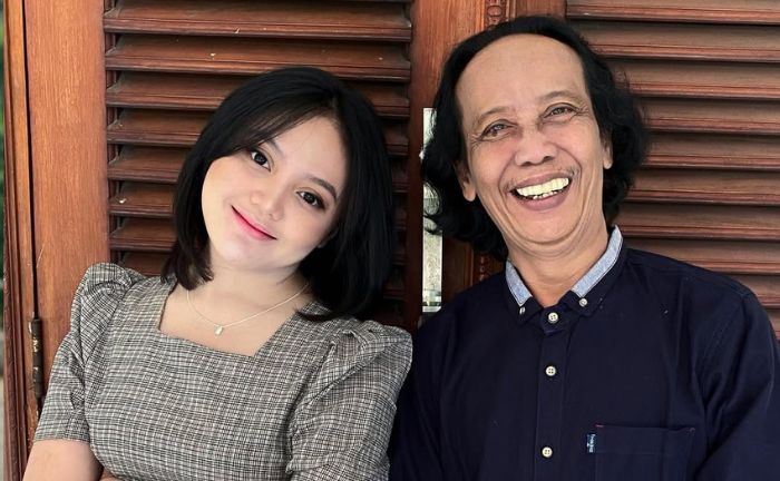 Gara-gara Aktingnya yang Natural, Mandra Sering Dikira Nggak Bisa Nulis