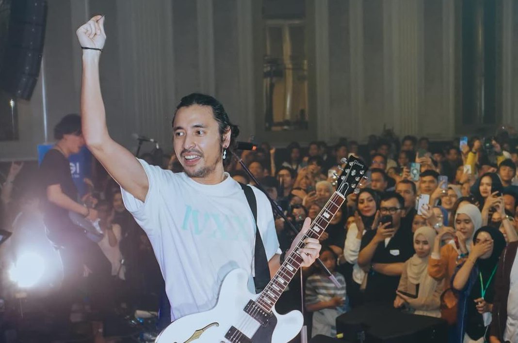 Rumah Mewah Marcello Tahitoe, Studio Musik Begitu Artistik