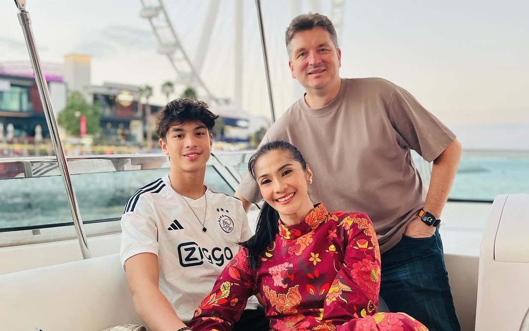 Tips Mendidik Anak Remaja Laki-Laki, Mungkin Maudy Koesnaedi Sudah Menerapkannya