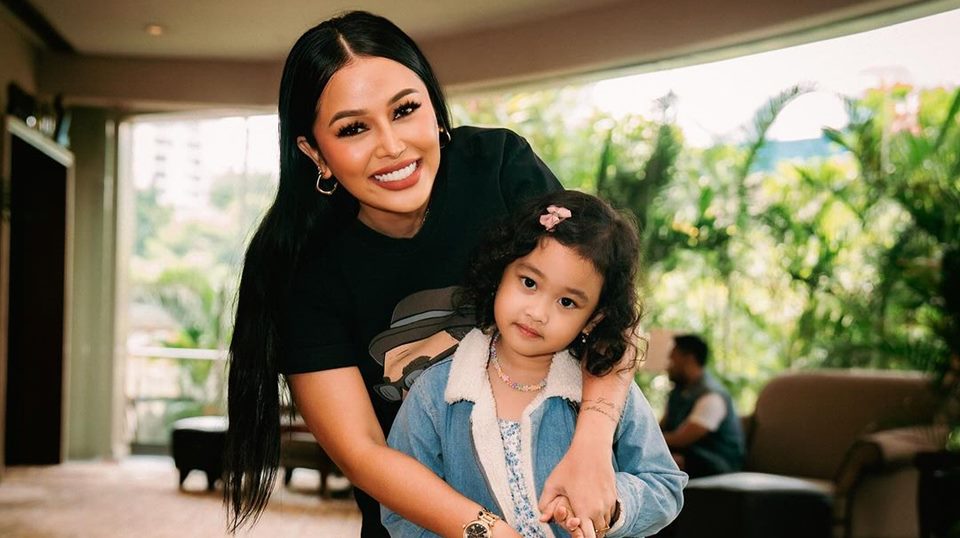 Doa Gewa Anak Mendiang Glenn Fredly Untuk Mutia Ayu Curi Perhatian