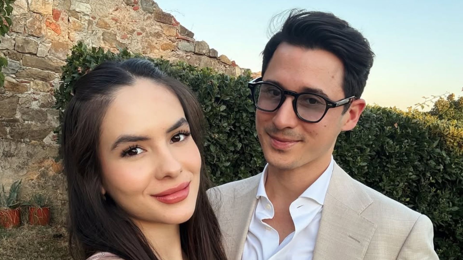 3 Foto Selfie Nino Fernandez dan Steffi Zamora di Acara Pernikahan Millane