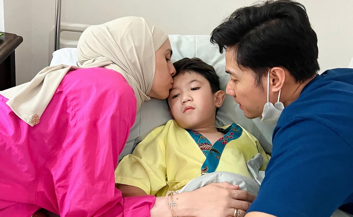 Kabar Sedih, Anak Nycta Gina Jalani Operasi