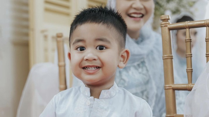 Panembahan Al Nahyan Nasution Liburan Bareng Jokowi, Ternyata Makna Namanya Dalem Banget