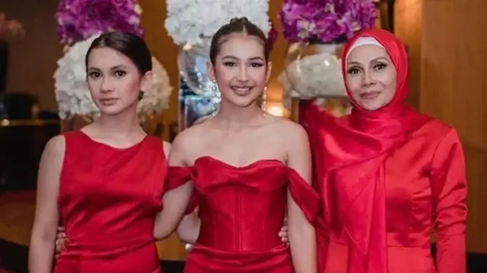 Beda Sikap Ibu Sandrinna Michelle saat Richelle Pacari Cowok yang Lebih Tua Disorot