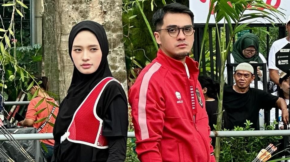 Adab Ricky Harun saat Berdekatan dengan Inara Rusli Picu Reaksi Salut