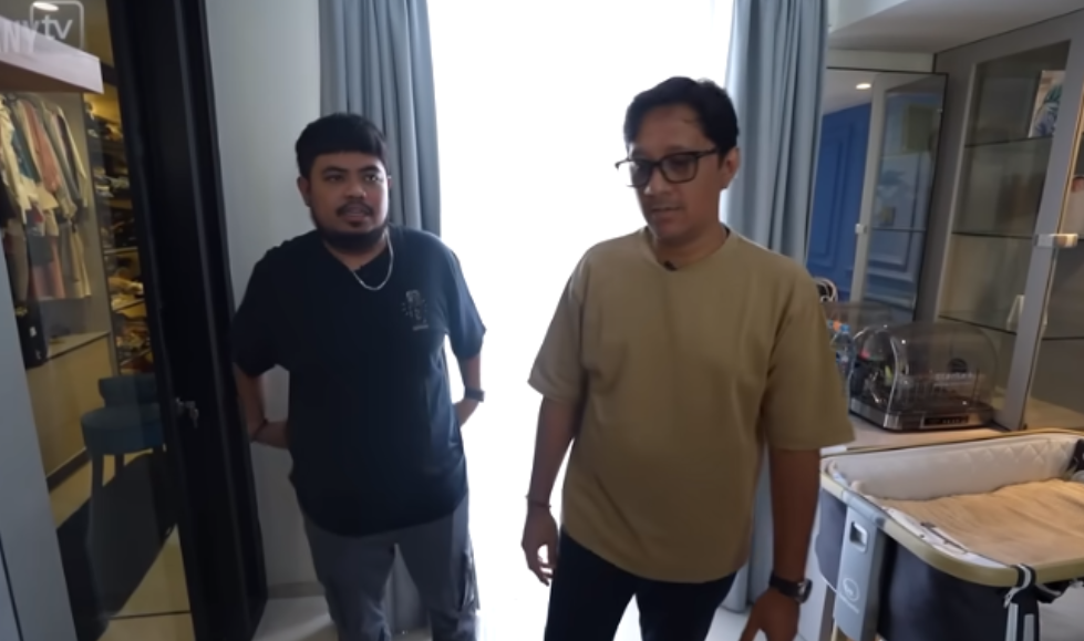 Rumah Mewah Rigen Rakelna, Tanpa Konsep Namun Enak Buat Nongkrong