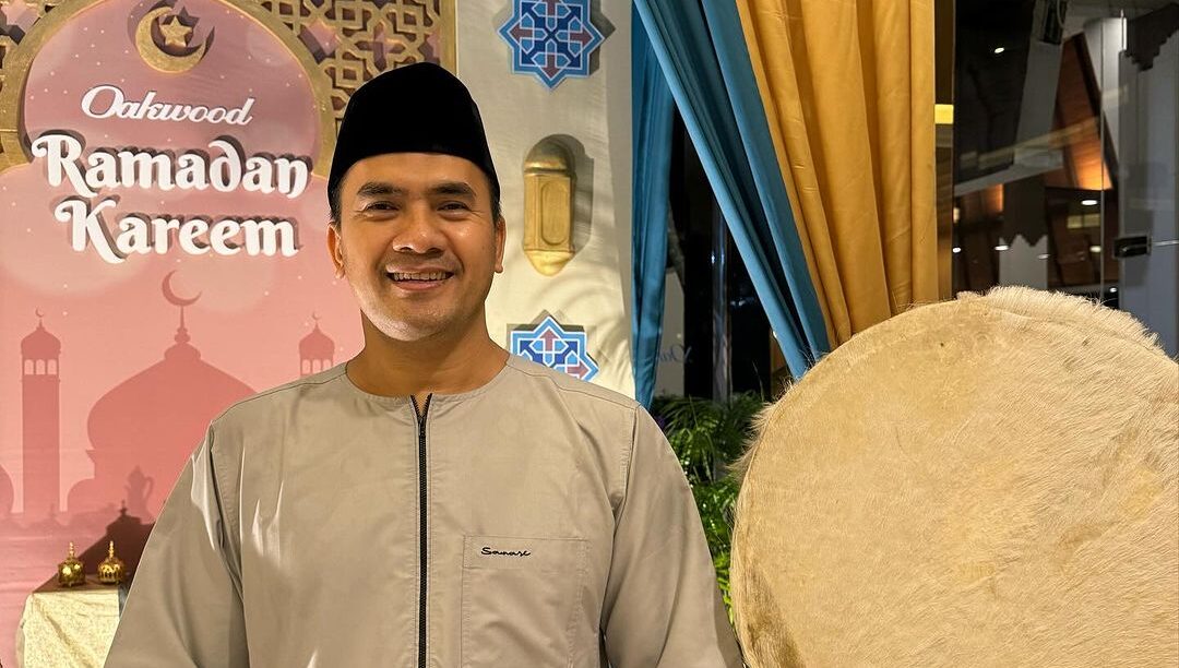 Ivan Gunawan Bagi-Bagi THR, Bikin Soal Artis Kena Kasus Pencabulan, Eh Saiful Jamil Muncul