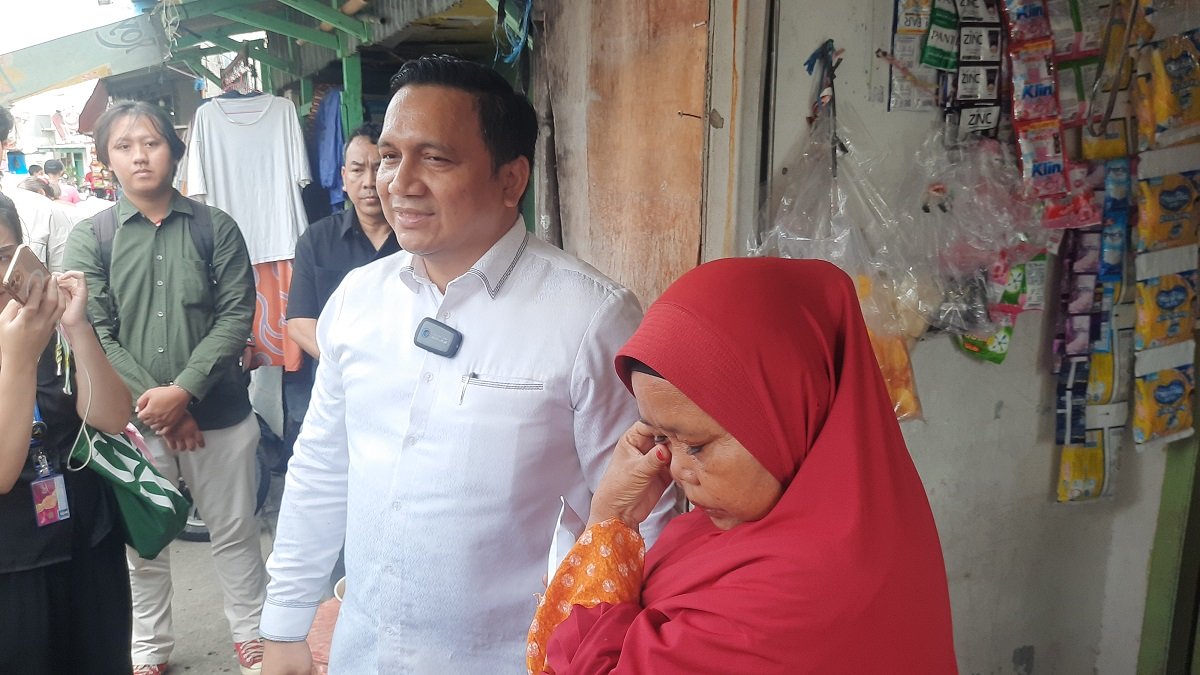 Gus Miftah Beri Puluhan Juta ke Istri Pertama Pak Tarno