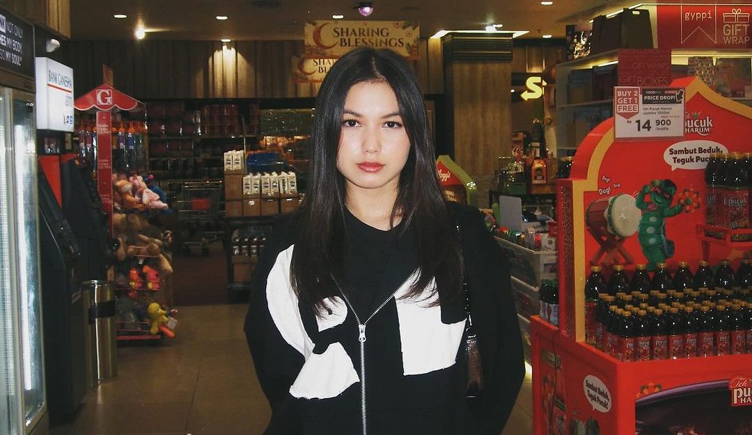 Totalitas! Saskia Chadwick Ngaku Berteman dengan Ular Dalami Peran di Ular Tangga Dara(h)