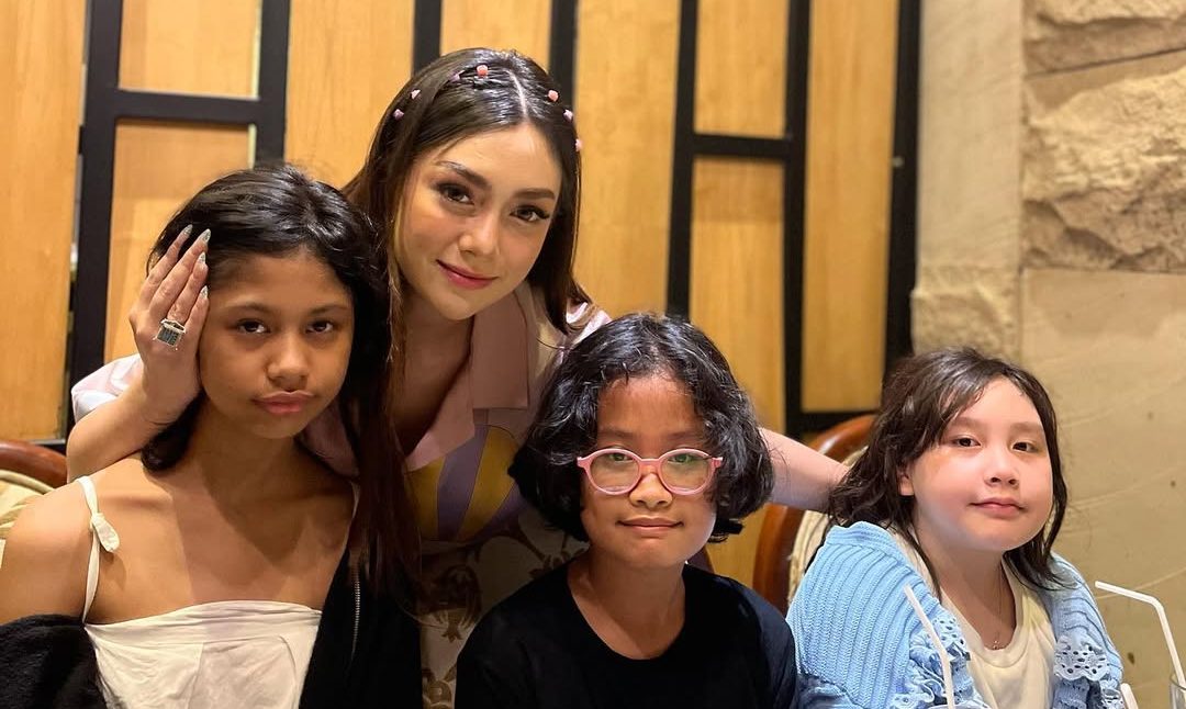 Dirly Bantah Dugaan Tak Beri Nafkah ke Anak Celine Evangelista